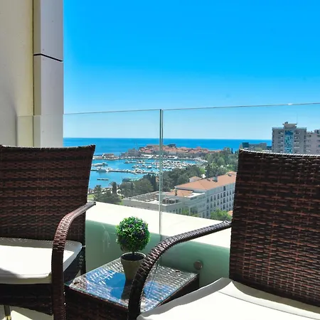 Drobnjak Center-sea View Apartment *